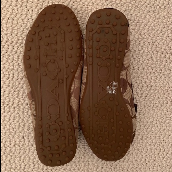 Coach Fortunata Khaki Chestnut Emblem Loafers - Picture 2 of 6